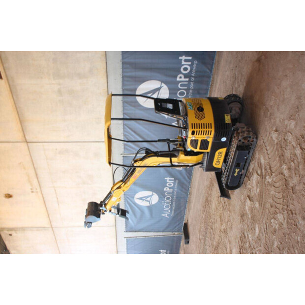 2024 إيه جي تي إندستريال QH12R-41740303