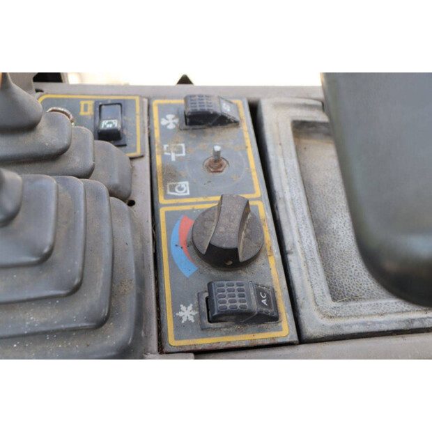 1995 JCB 436-41740832