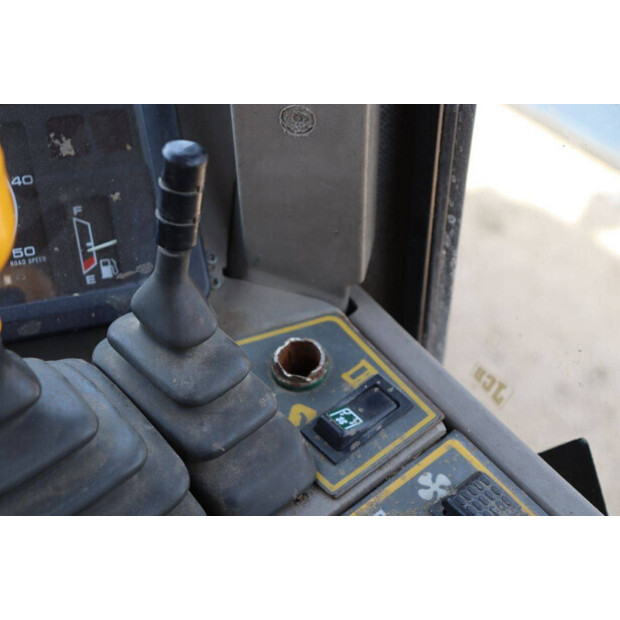 1995 JCB 436-41740852
