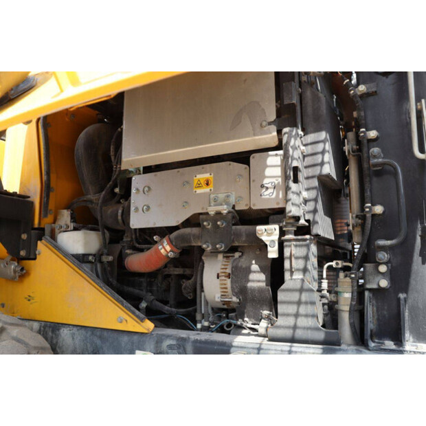 2021 Komatsu WA270-8E0-41740880