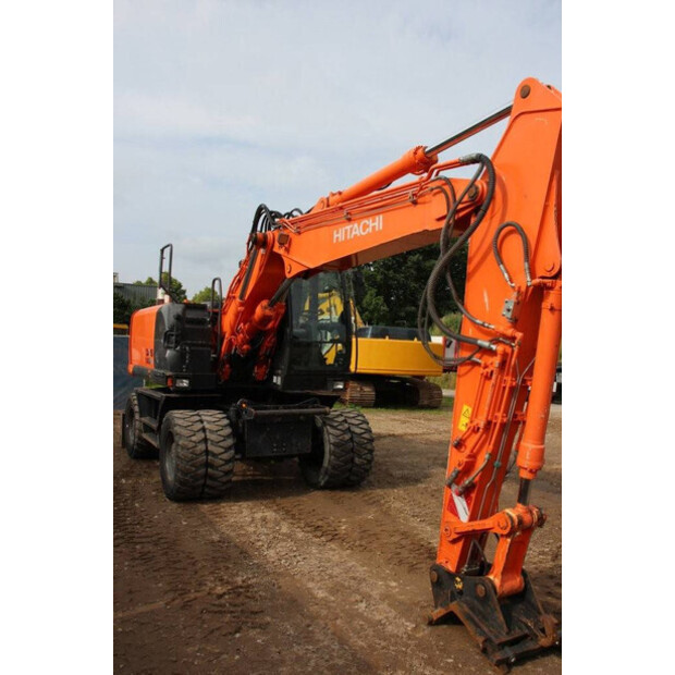 2016 Hitachi ZX140W-5B-41740979