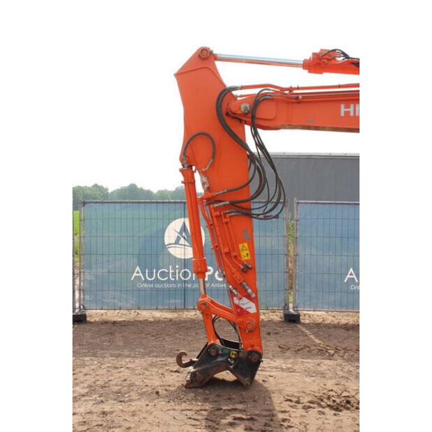 2016 Hitachi ZX140W-5B-41740983