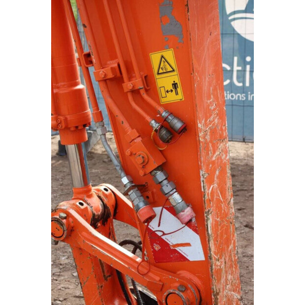 2016 Hitachi ZX140W-5B-41740988