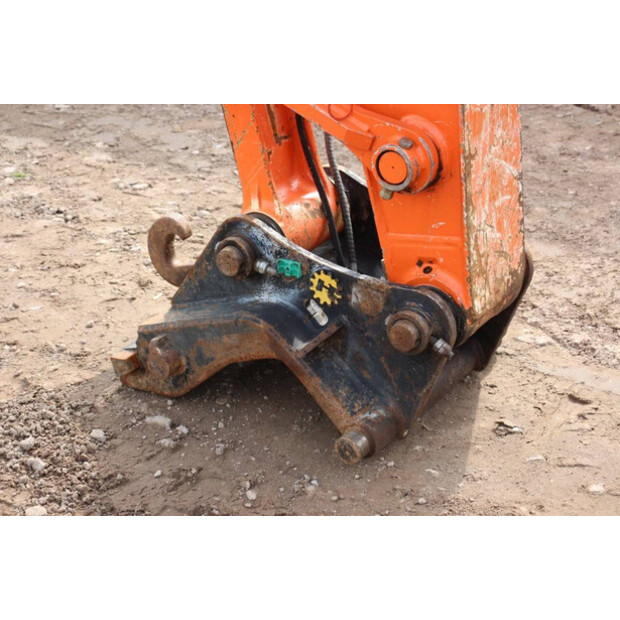 2016 Hitachi ZX140W-5B-41740989
