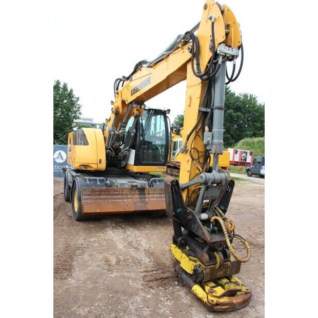 2017 Liebherr A918-41741024