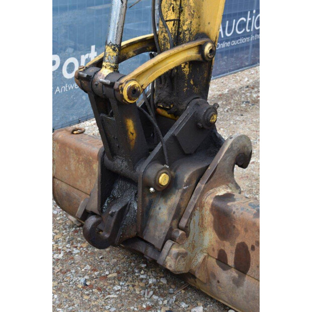 2007 كوماتسو PC138US-8-41741126