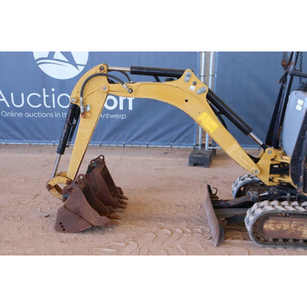 2015 Caterpillar 300.9D-41741525