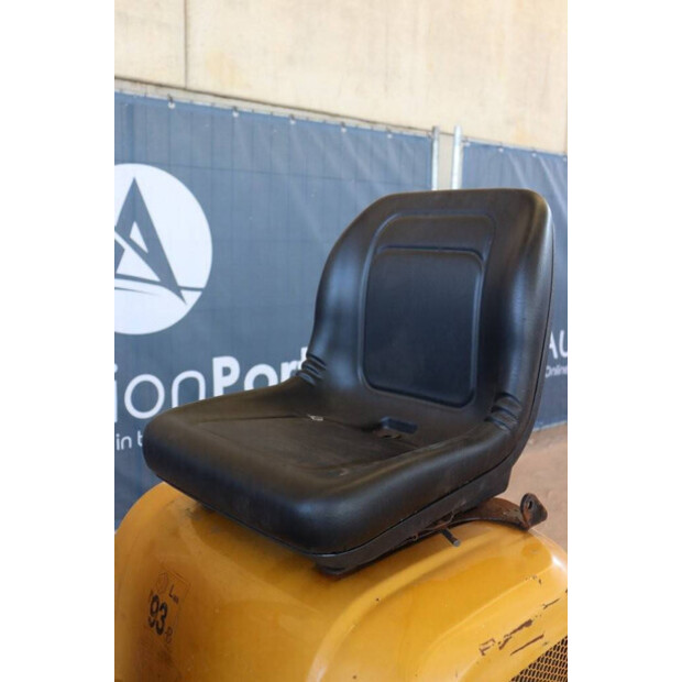 2015 Caterpillar 300.9D-41741546