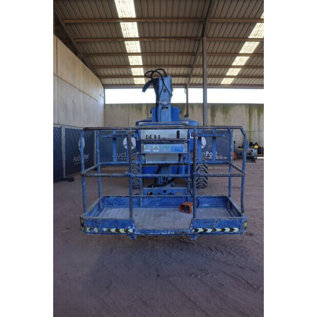 2000 UPRIGHT AB62RT-41741559