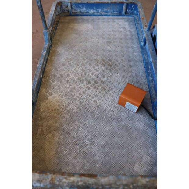 2000 UPRIGHT AB62RT-41741562