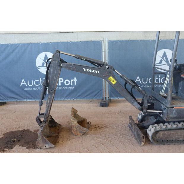 2018 Volvo EC15D-41741727