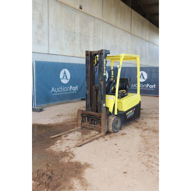 2017 Hyster J2.0XNT LWB-41742047