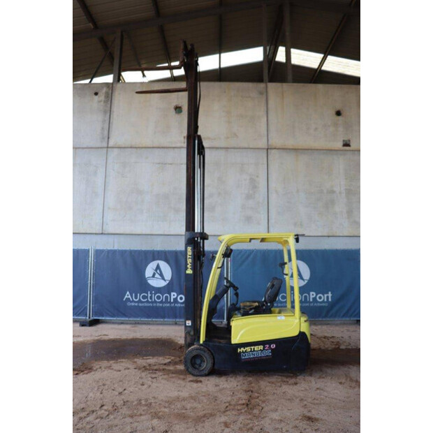 2017 Hyster J2.0XNT LWB-41742062