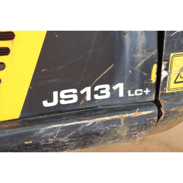 2016 جيه سي بي JS131LC-41742301