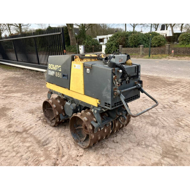 2000 BOMAG BMP 851-41742562