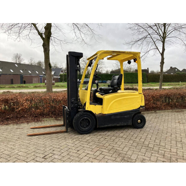 2017 Hyster J2.5XN-41742982