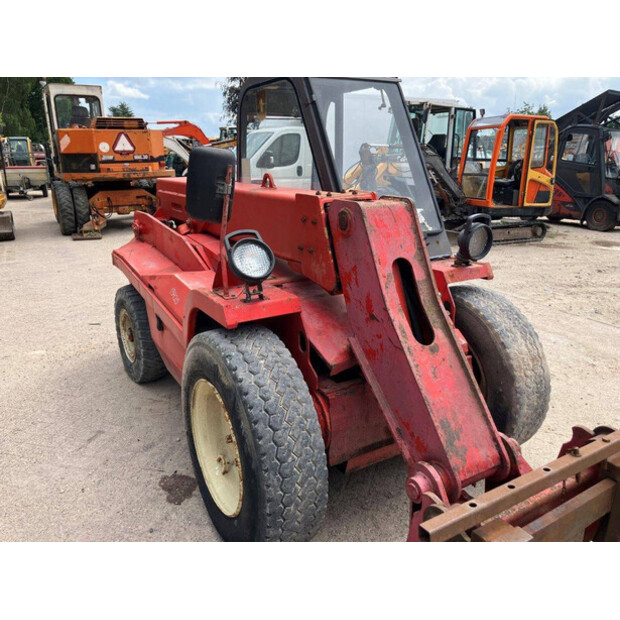 2000 مانيتو BTI220-41743101