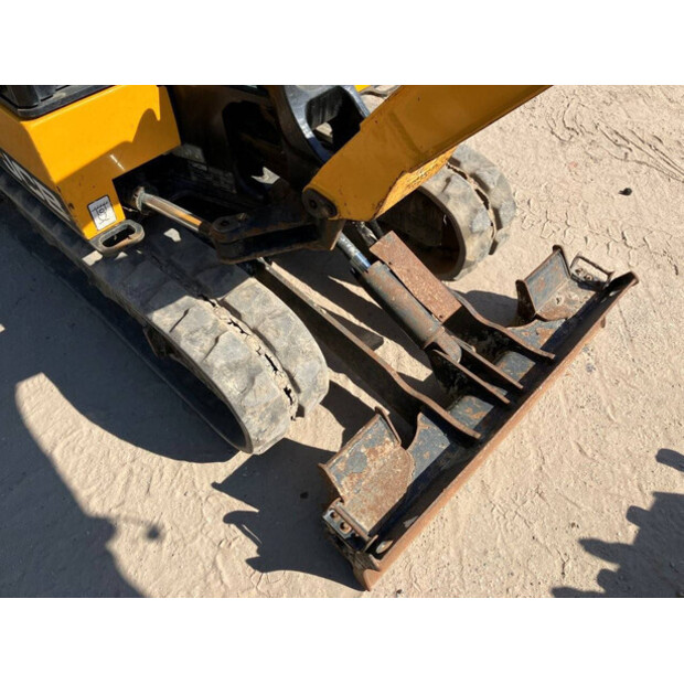 2020 جيه سي بي 16C-1 T3-41743158