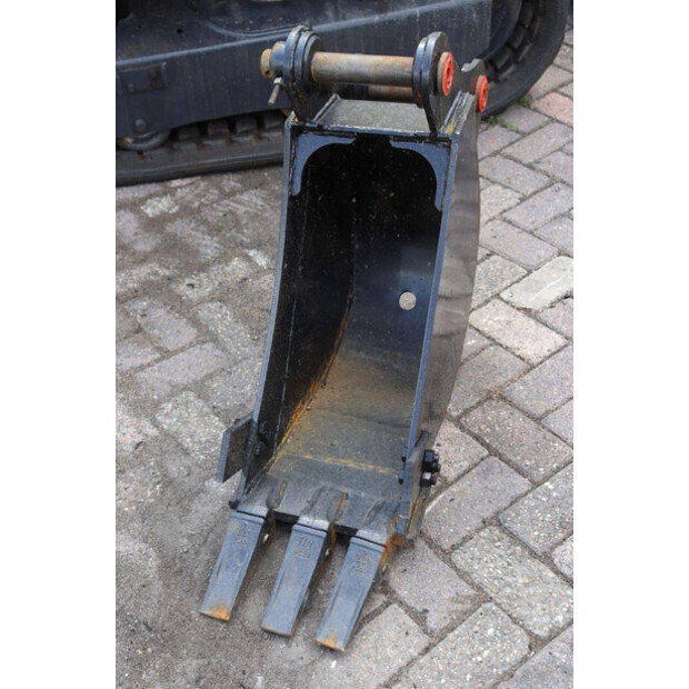 2015 YANMAR VIO80-41743302
