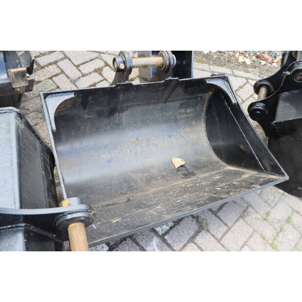 2015 YANMAR VIO80-41743305