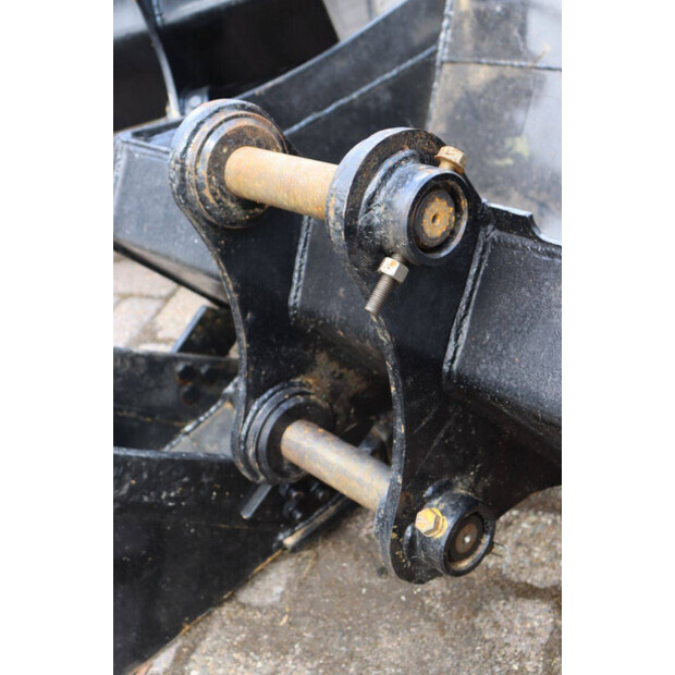2015 YANMAR VIO80-41743306
