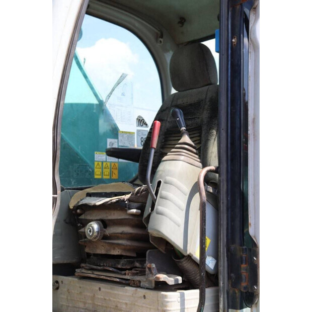 2000 KOBELCO SK235SR-41743941