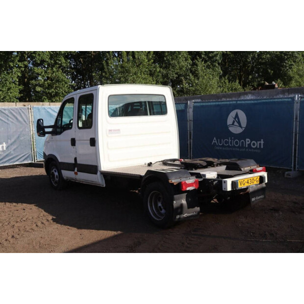 2013 Iveco 35C17-41744241