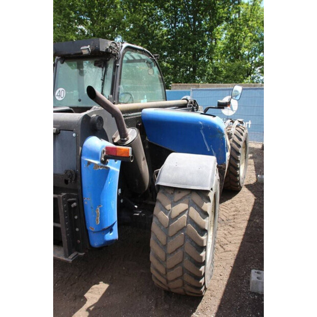 New Holland LM425-41744428