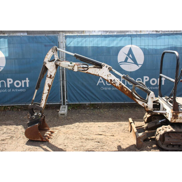 2008 بوبكات 323K-41744888