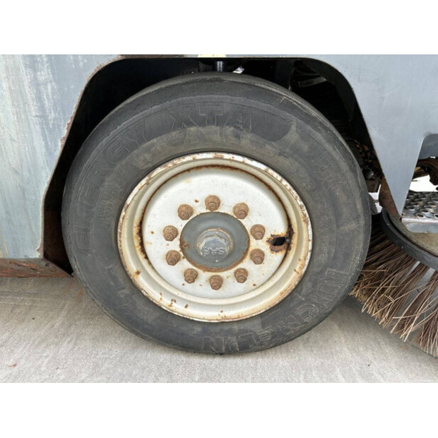 1995 RAVO 5002-41746251