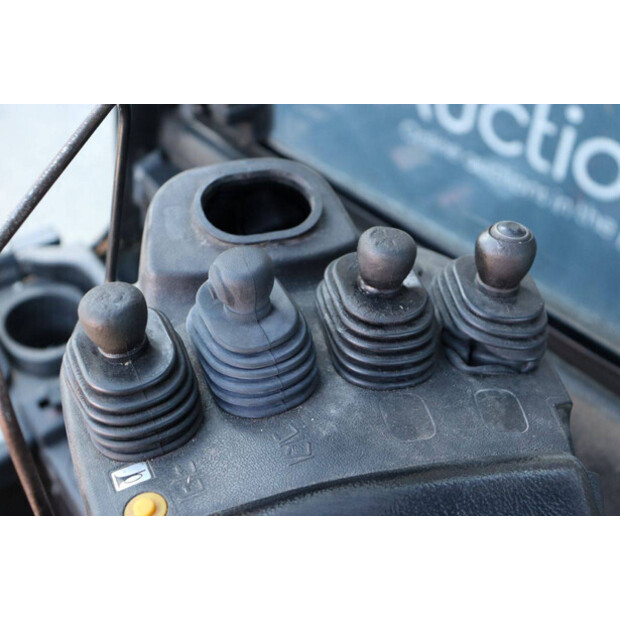 2015 تويوتا 40-8FD50N-41746599