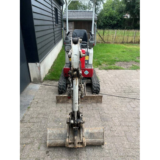 2017 TAKEUCHI TB210R-41747191