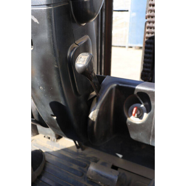 2001 جنجهينريتش EFG V 18-41749335
