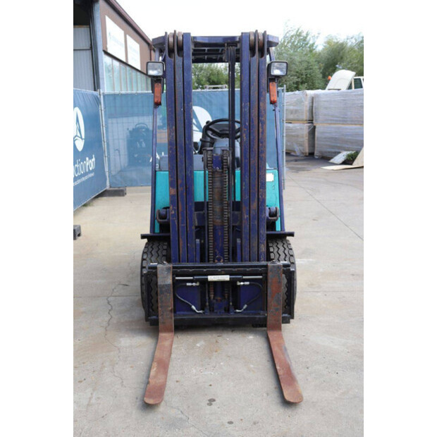 2000 كوماتسو FB25EX-8-41750132