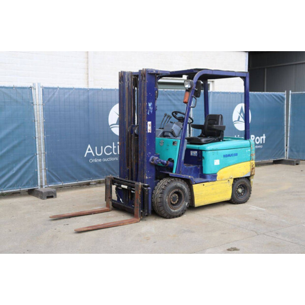 2000 كوماتسو FB25EX-8-41750133