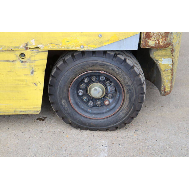 2000 كوماتسو FB25EX-8-41750137