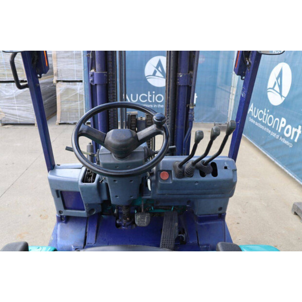 2000 كوماتسو FB25EX-8-41750143