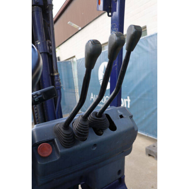 2000 كوماتسو FB25EX-8-41750152