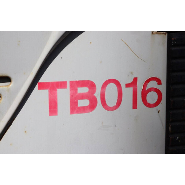 2009 TAKEUCHI TB016-41750595