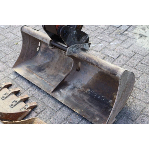يوروكوماتش ES300-41750764