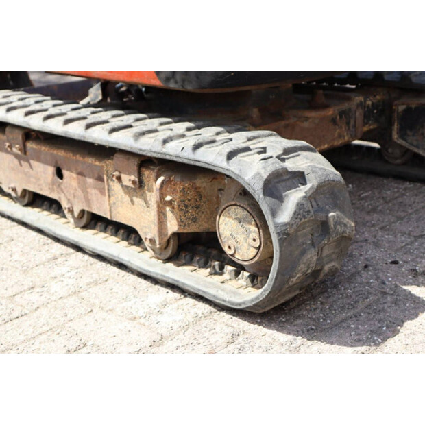 2016 كوبوتا U17-3A-41750815