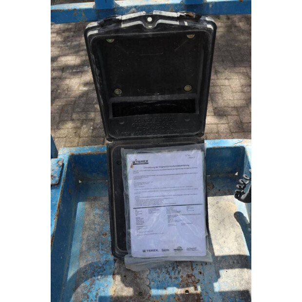 2014 جيني GS-1932-41750858