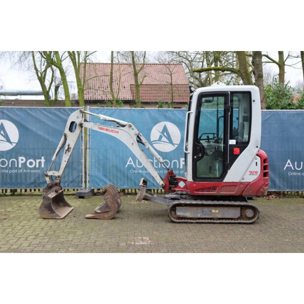 2014 TAKEUCHI TB216-41750920