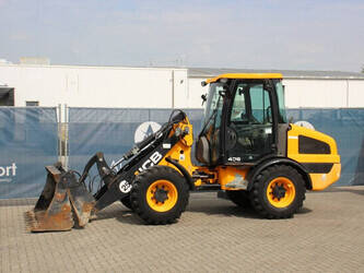Image de CHARGEUSES SUR PNEUS 2017 JCB 406 T4