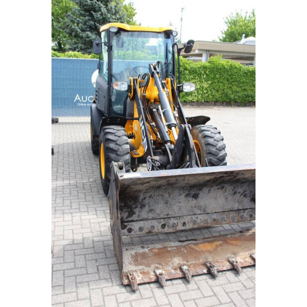 2017 JCB 406 T4-41751263
