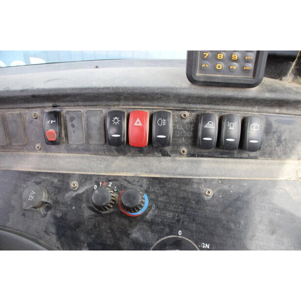 2017 JCB 406 T4-41751284