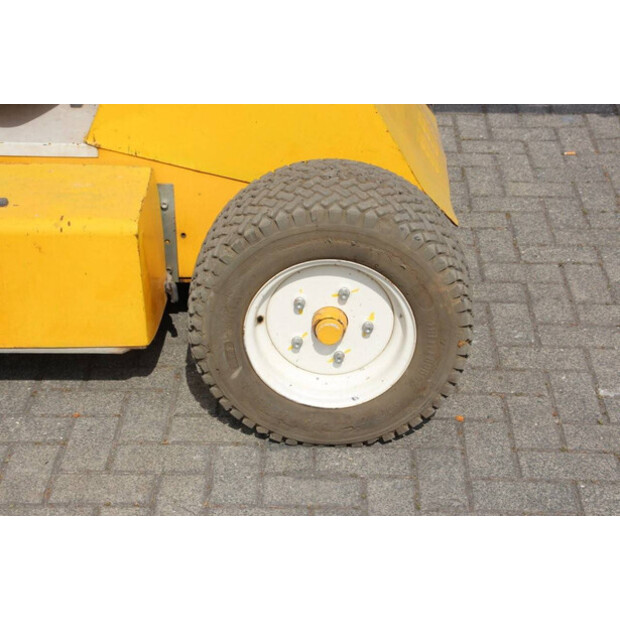 2011 نيفتي HR12NDE-41751302