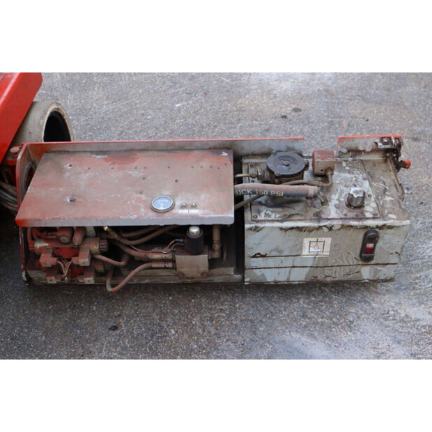 2004 سكايجاك SJ4620-41751658