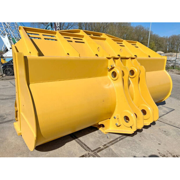 2023 Caterpillar 988H-41764228
