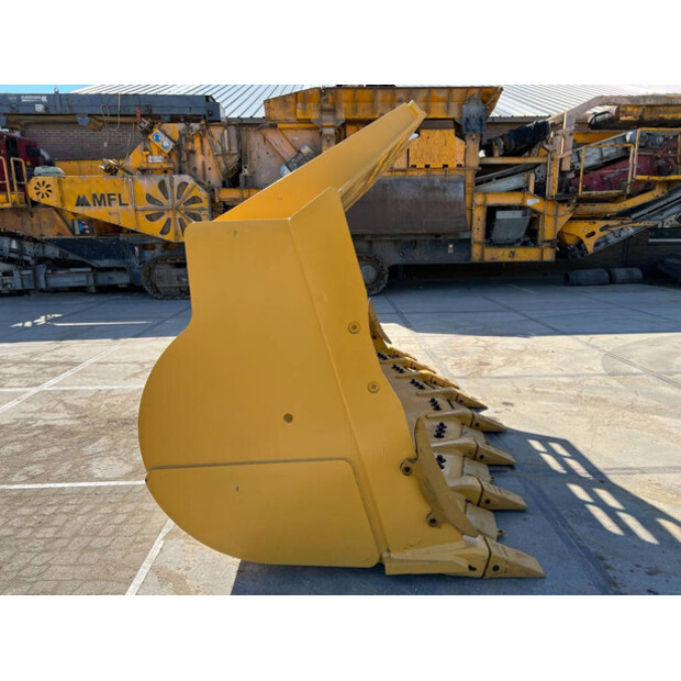 2023 Caterpillar 988H-41764232